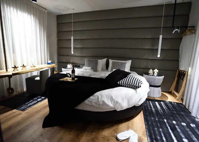 Magnifique Luxury Suites
